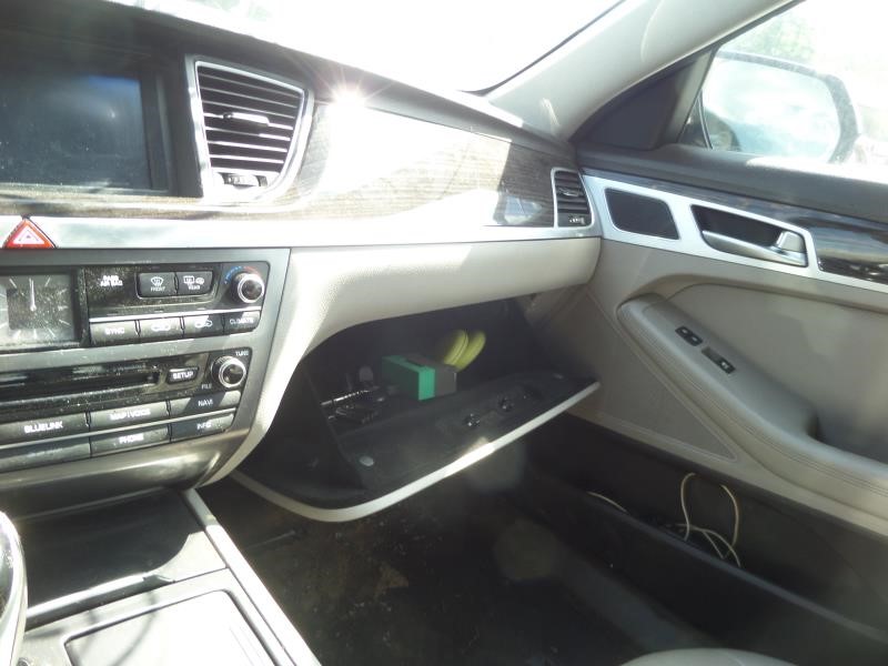 https://f005.backblazeb2.com/file/img-partshotlines-com/Inventory/EX865/Vehicle/12830_12.jpg