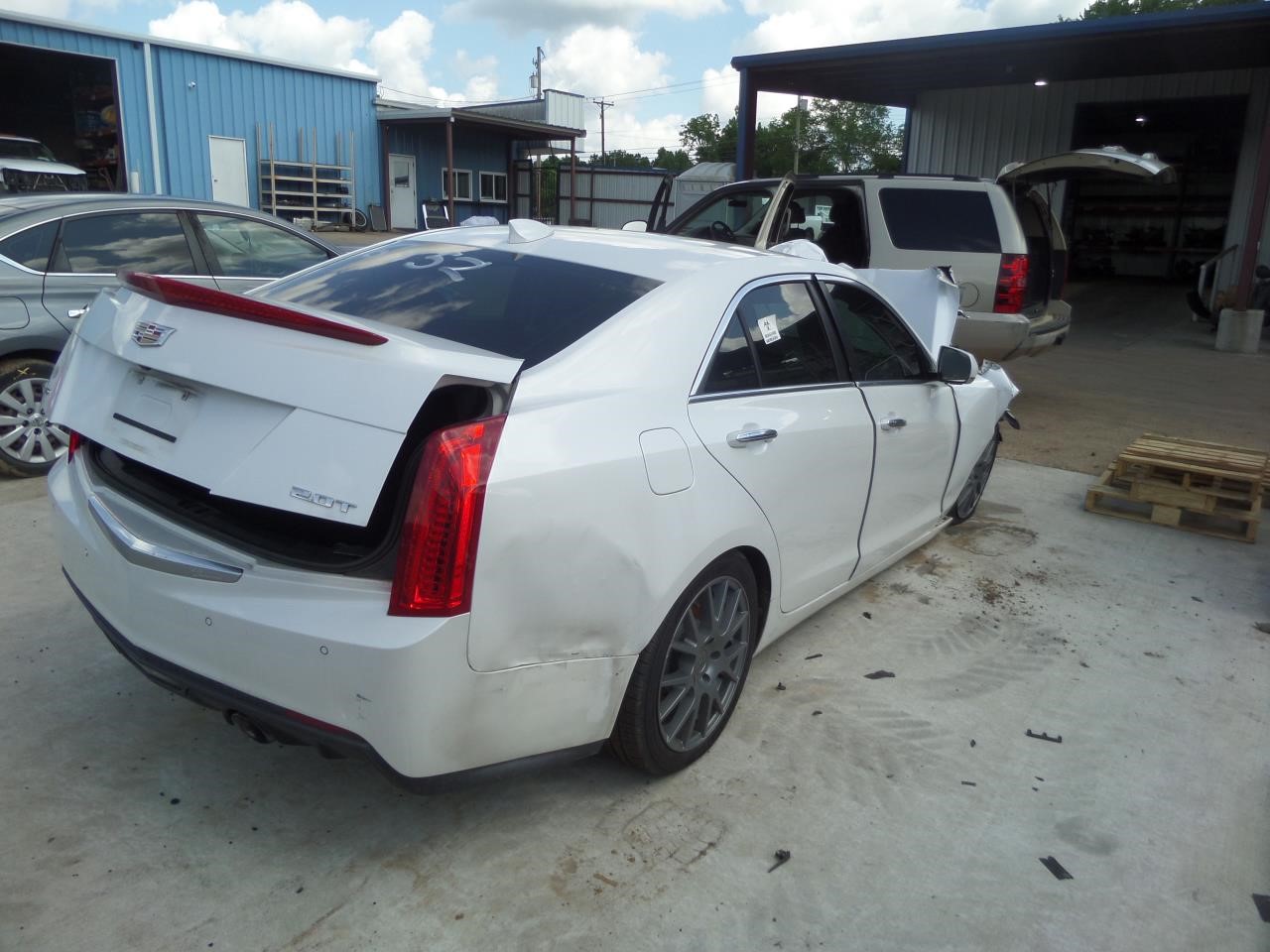 https://f005.backblazeb2.com/file/img-partshotlines-com/Inventory/EX865/Vehicle/14714_03.jpg