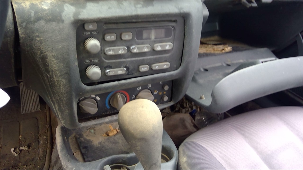 https://f005.backblazeb2.com/file/img-partshotlines-com/Inventory/EX921/Vehicle/6952_09.jpg