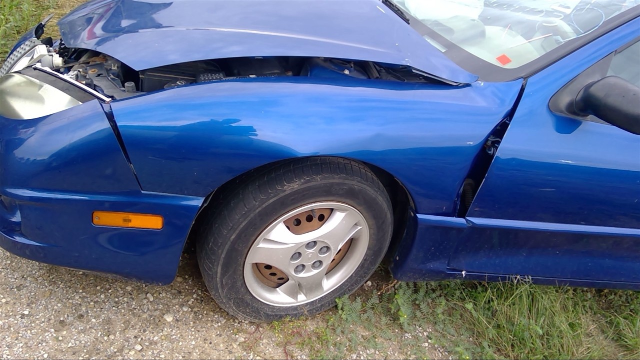 https://f005.backblazeb2.com/file/img-partshotlines-com/Inventory/EX921/Vehicle/6952_12.jpg