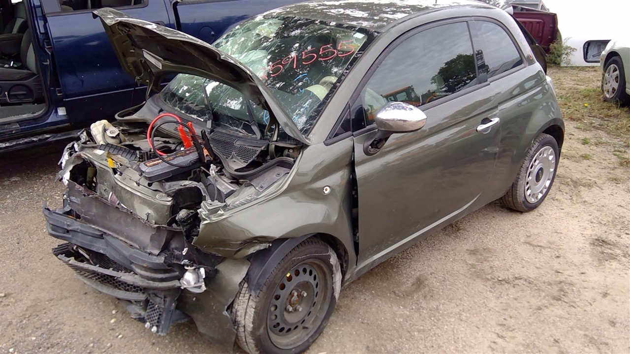 https://f005.backblazeb2.com/file/img-partshotlines-com/Inventory/EX921/Vehicle/7711_10.jpg