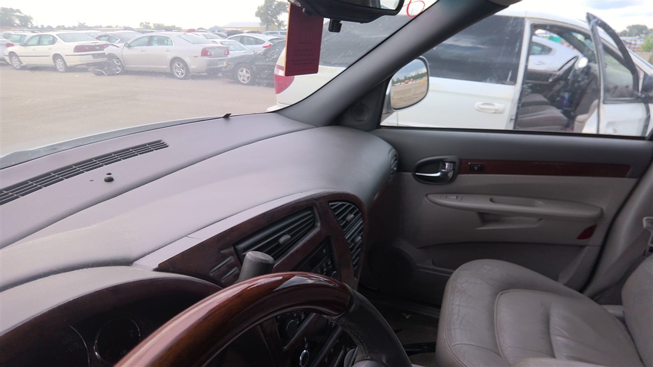 https://f005.backblazeb2.com/file/img-partshotlines-com/Inventory/EX921/Vehicle/8389_11.jpg