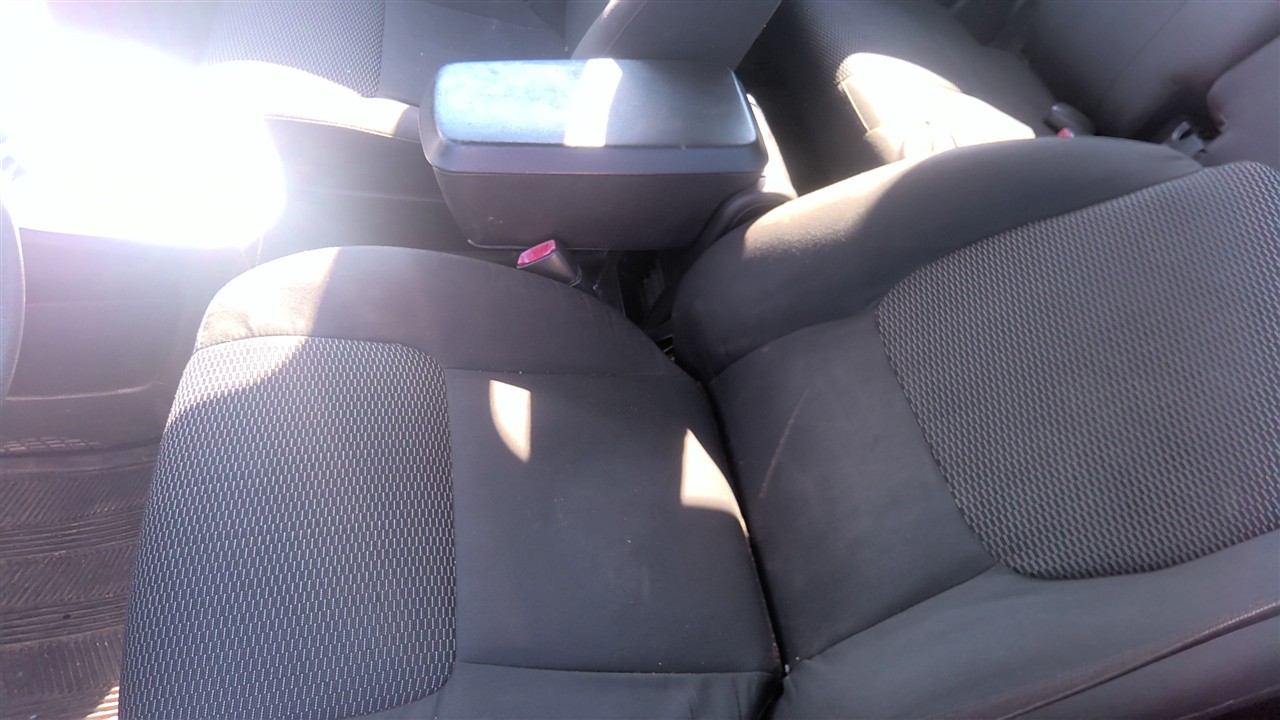 https://f005.backblazeb2.com/file/img-partshotlines-com/Inventory/EX921/Vehicle/8451_16.jpg
