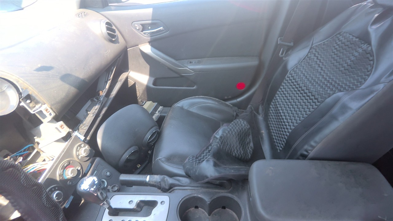 https://f005.backblazeb2.com/file/img-partshotlines-com/Inventory/EX921/Vehicle/8701_12.jpg