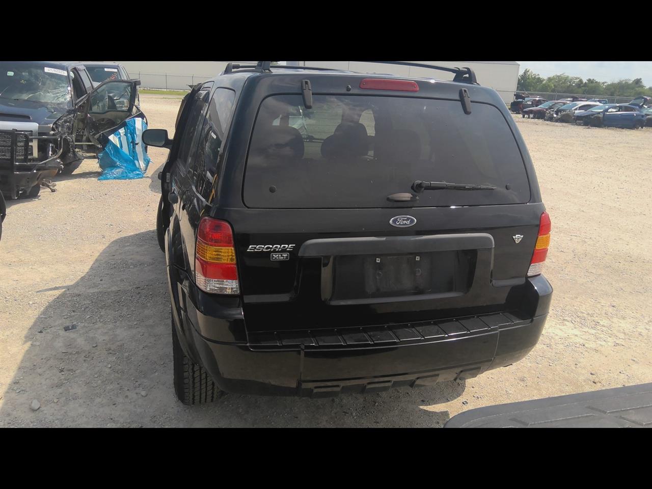 https://f005.backblazeb2.com/file/img-partshotlines-com/Inventory/EX94/Vehicle/161200_10.jpg