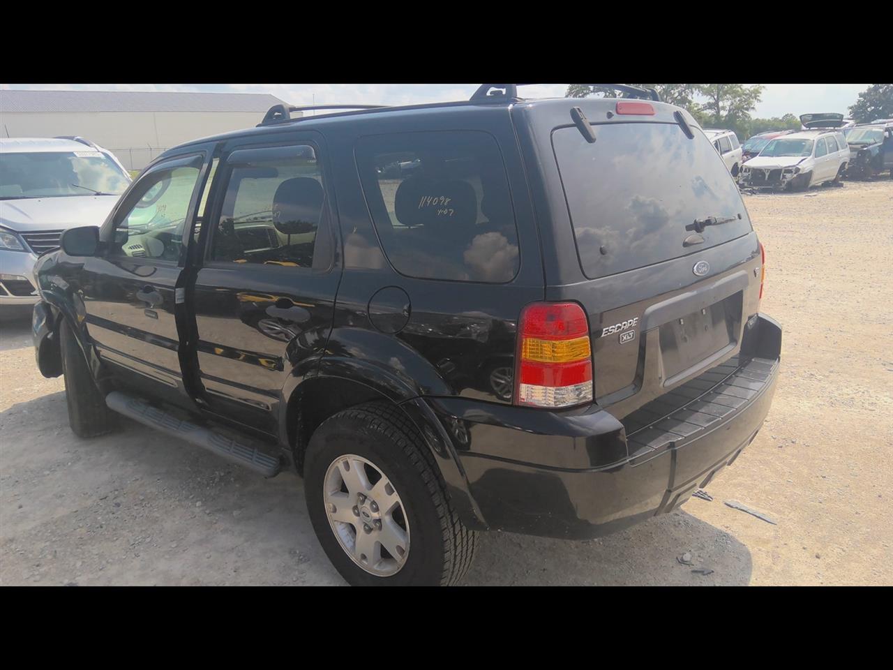 https://f005.backblazeb2.com/file/img-partshotlines-com/Inventory/EX94/Vehicle/161200_11.jpg