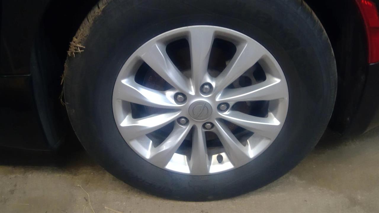 https://f005.backblazeb2.com/file/img-partshotlines-com/Inventory/EX989/Vehicle/2423_05.jpg