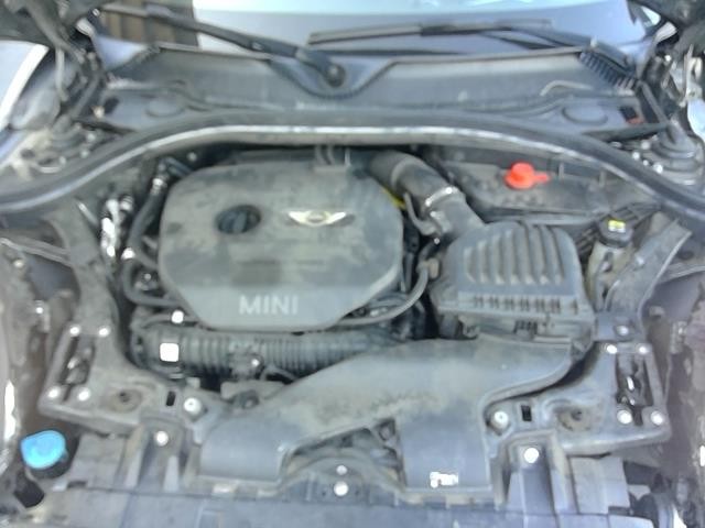 Vehicle/107326_02.jpg