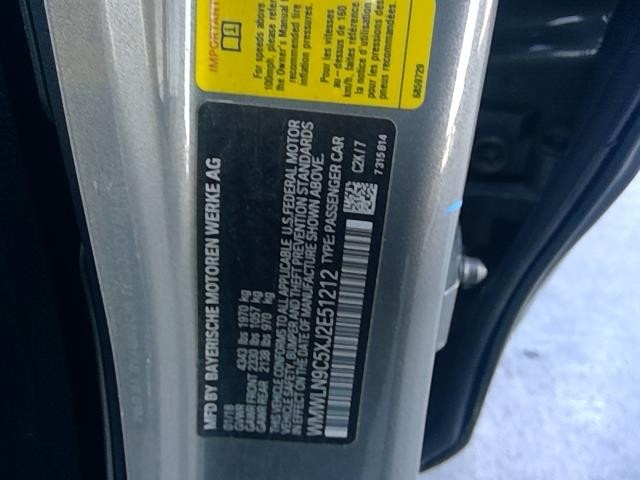 Vehicle/107326_03.jpg