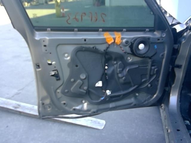 Vehicle/107326_04.jpg
