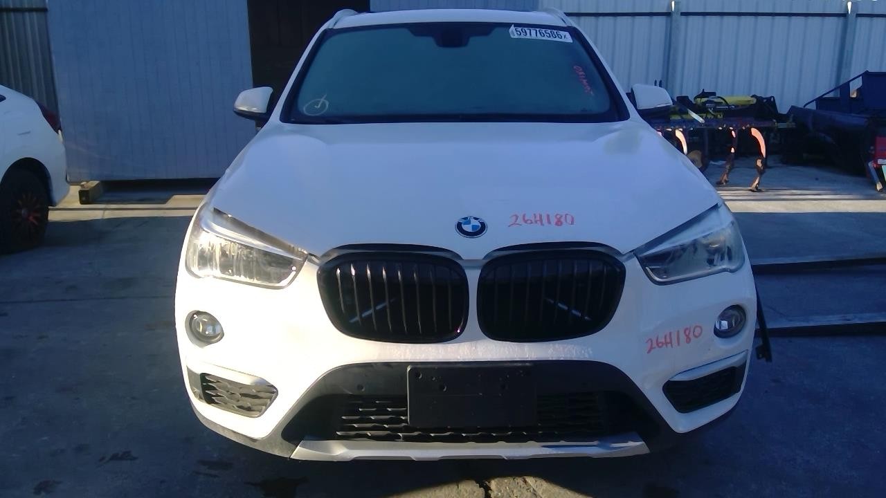 Vehicle/108274_08.jpg