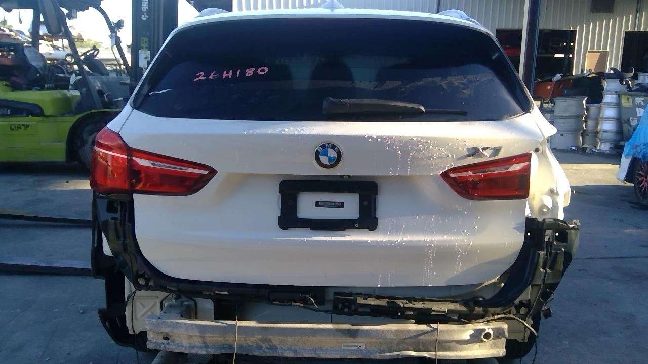 Vehicle/108274_12.jpg