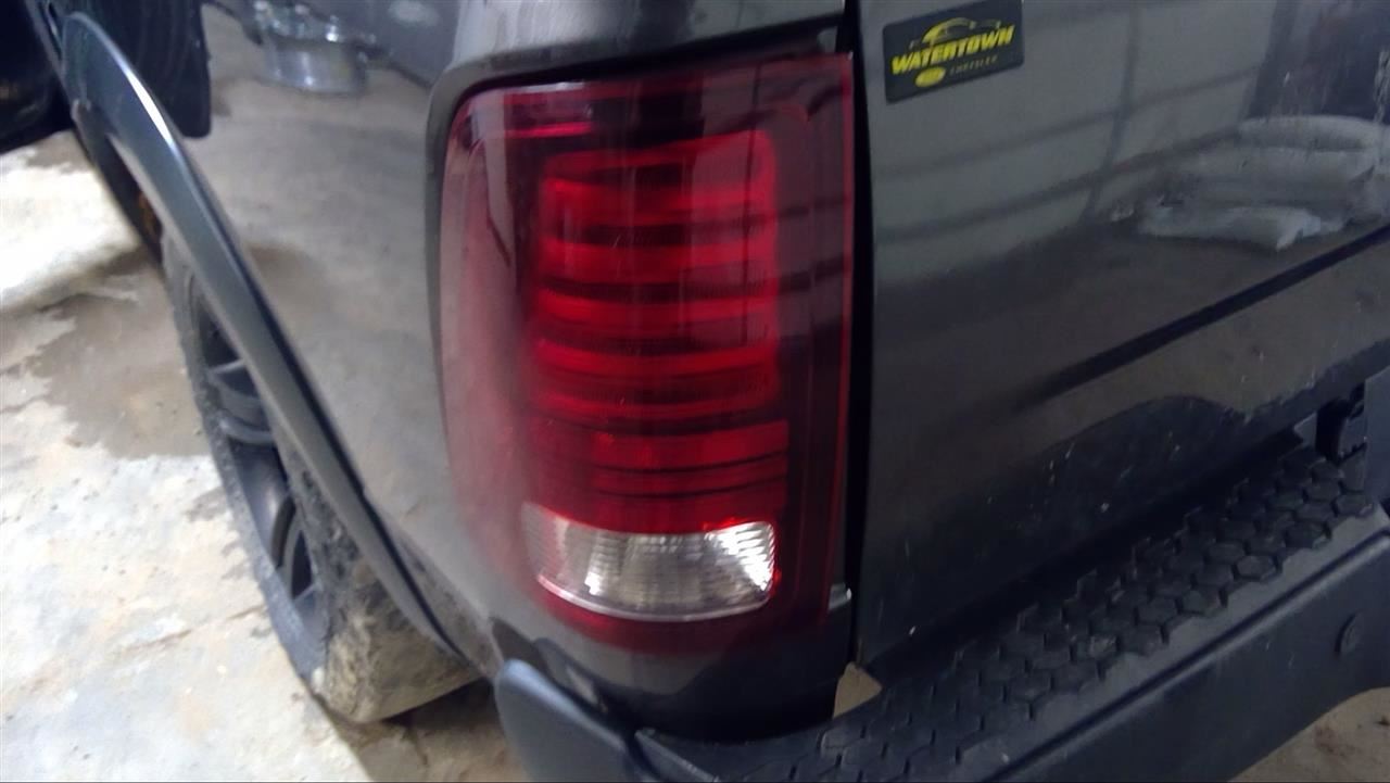 https://f005.backblazeb2.com/file/img-partshotlines-com/Inventory/MA178/Vehicle/9525_09.jpg