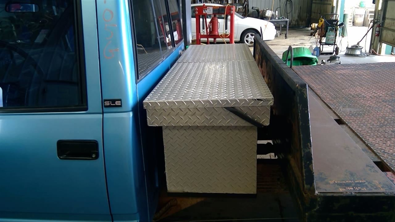 https://f005.backblazeb2.com/file/img-partshotlines-com/Inventory/MA178/Vehicle/9760_11.jpg