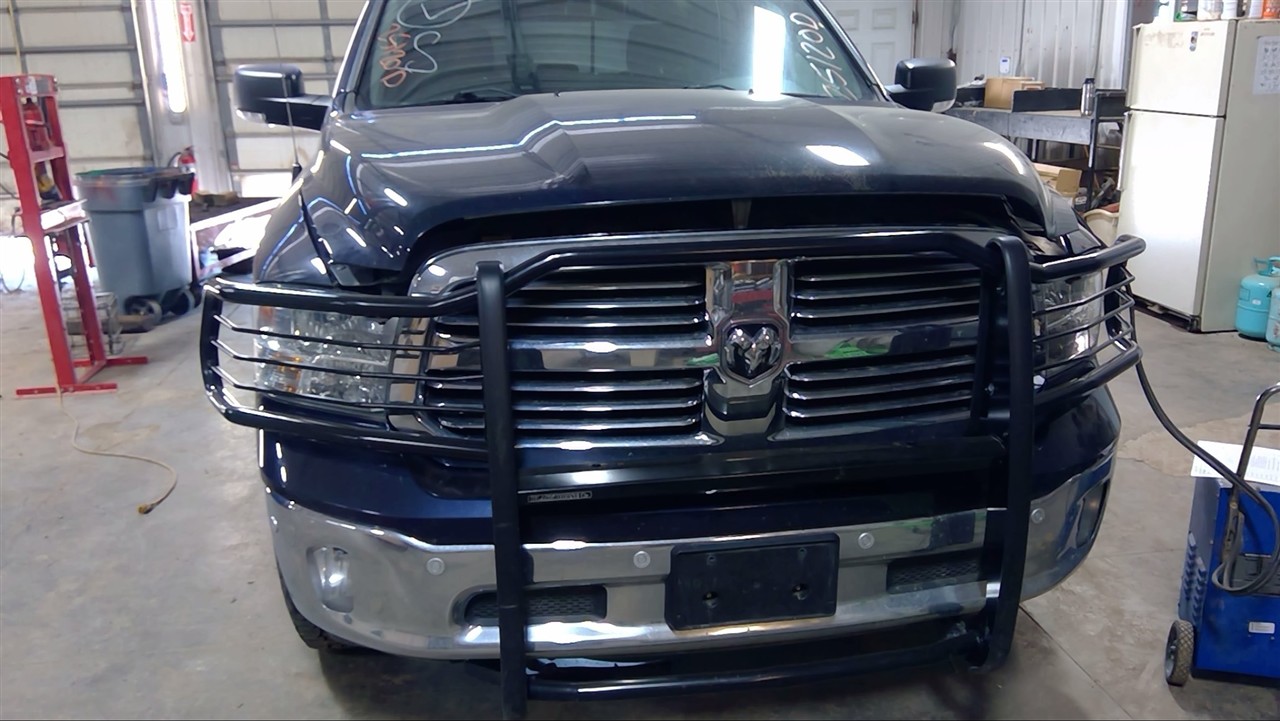https://f005.backblazeb2.com/file/img-partshotlines-com/Inventory/MA178/Vehicle/9928_04.jpg