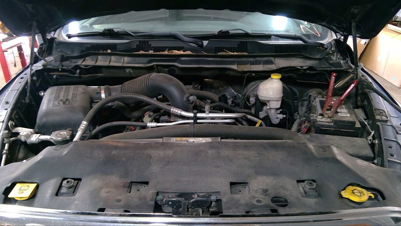 https://f005.backblazeb2.com/file/img-partshotlines-com/Inventory/MA178/Vehicle/9928_09.jpg