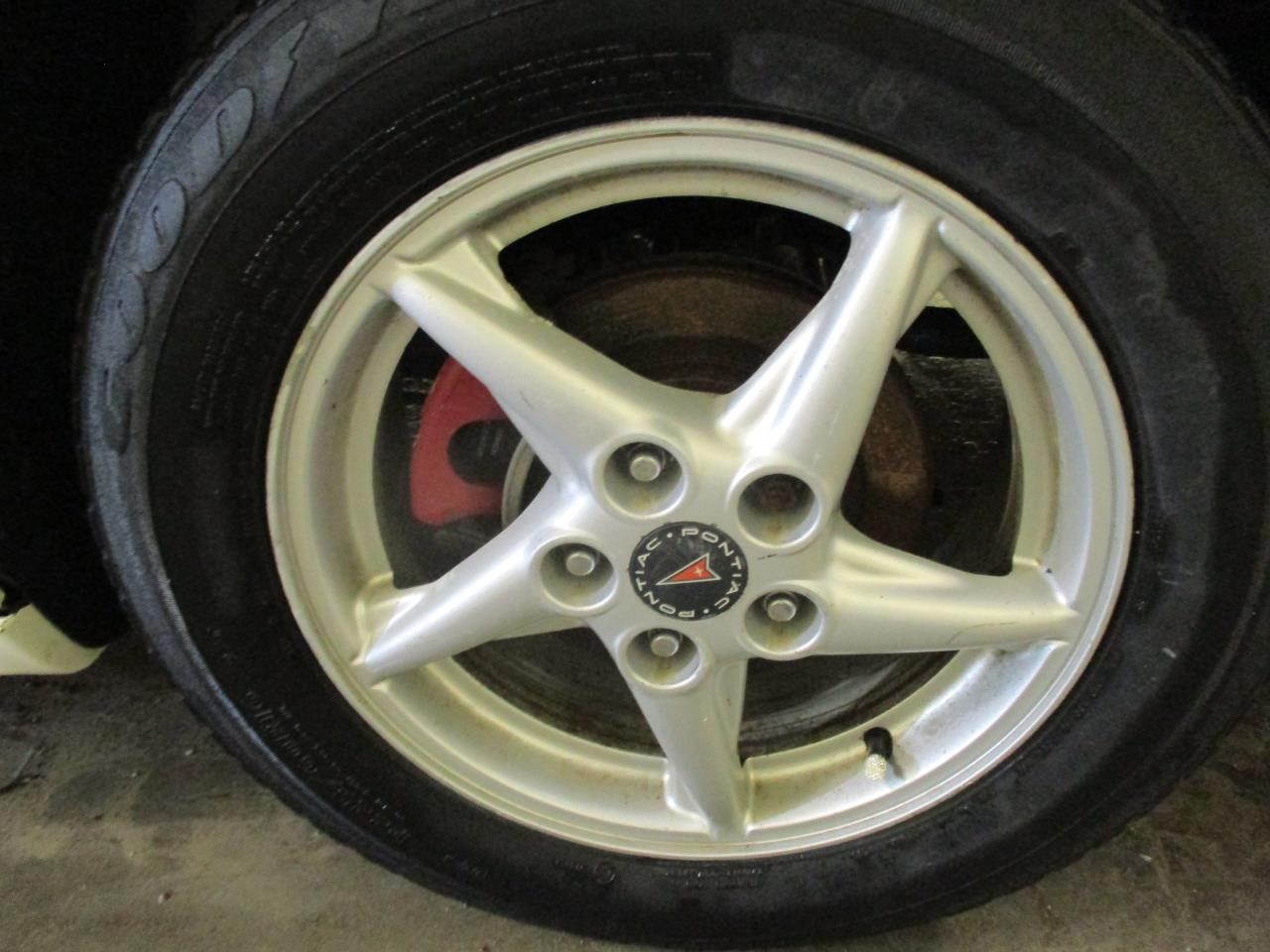 https://f005.backblazeb2.com/file/img-partshotlines-com/Inventory/MA185/Vehicle/106596_04.jpg