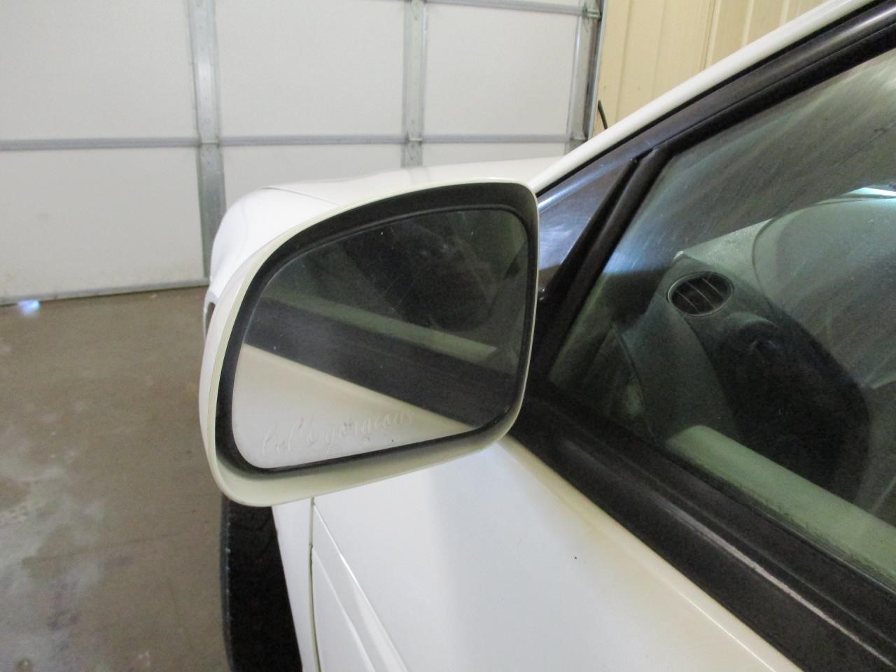https://f005.backblazeb2.com/file/img-partshotlines-com/Inventory/MA185/Vehicle/106596_11.jpg
