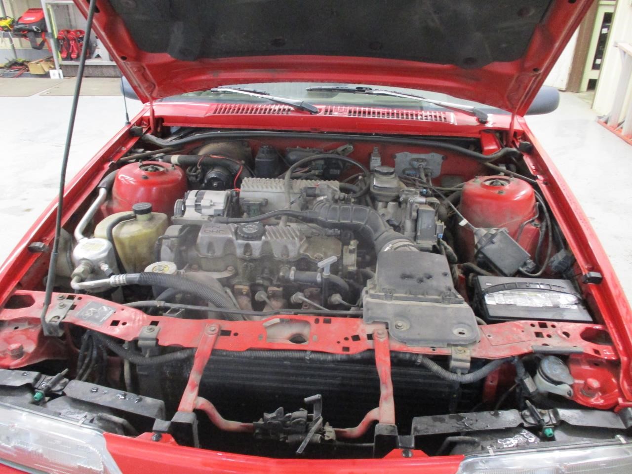 https://f005.backblazeb2.com/file/img-partshotlines-com/Inventory/MA185/Vehicle/108376_08.jpg