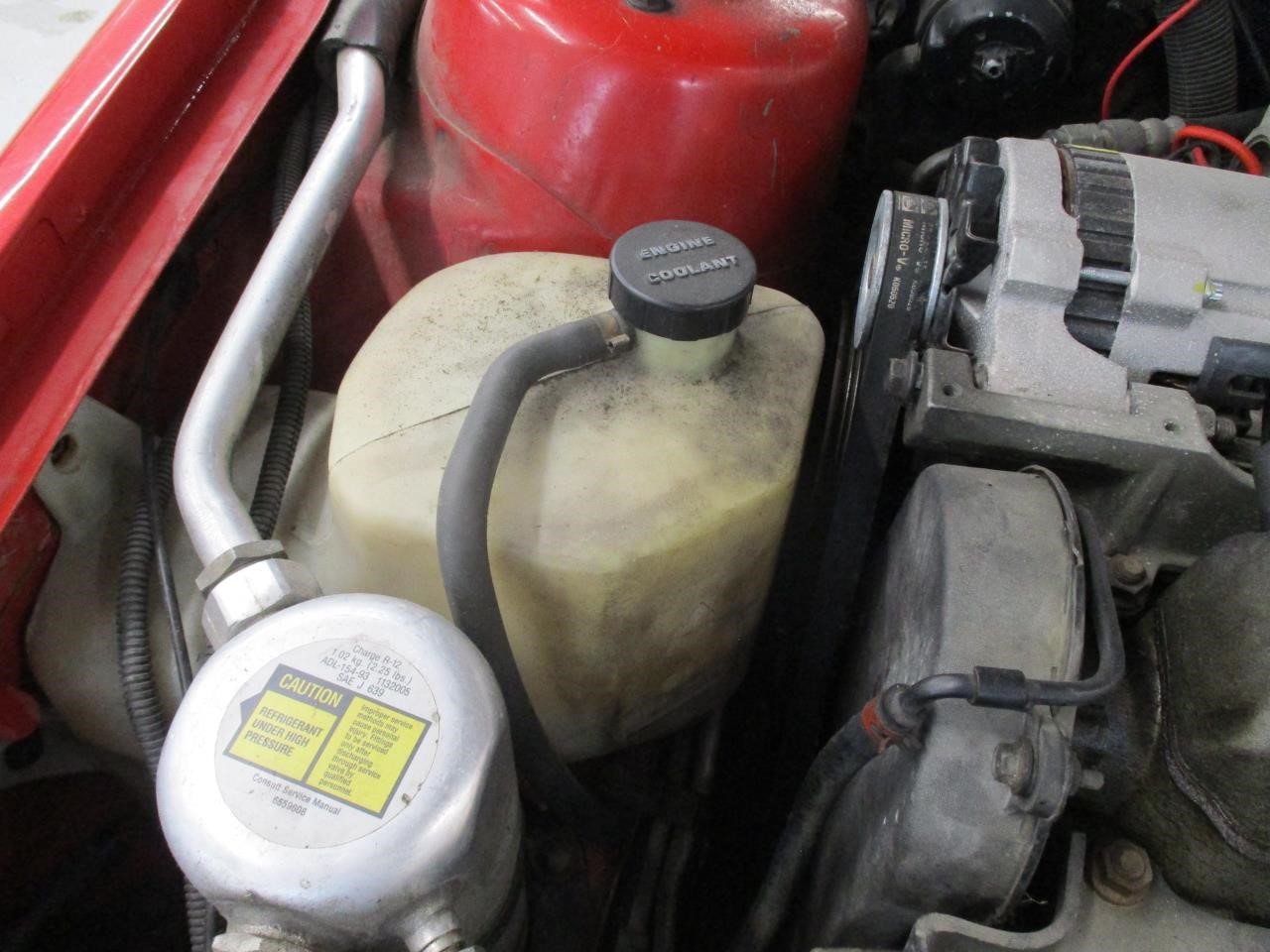 https://f005.backblazeb2.com/file/img-partshotlines-com/Inventory/MA185/Vehicle/108376_09.jpg