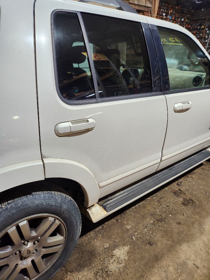 https://f005.backblazeb2.com/file/img-partshotlines-com/Inventory/MA385/Vehicle/10723_10.jpg