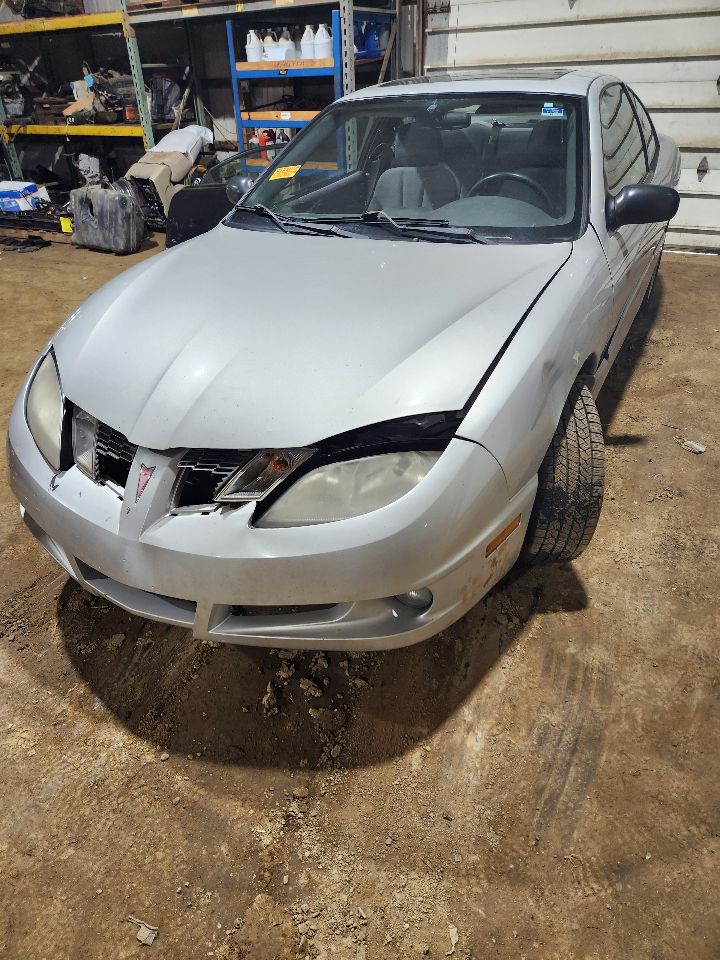 https://f005.backblazeb2.com/file/img-partshotlines-com/Inventory/MA385/Vehicle/10727_01.jpg