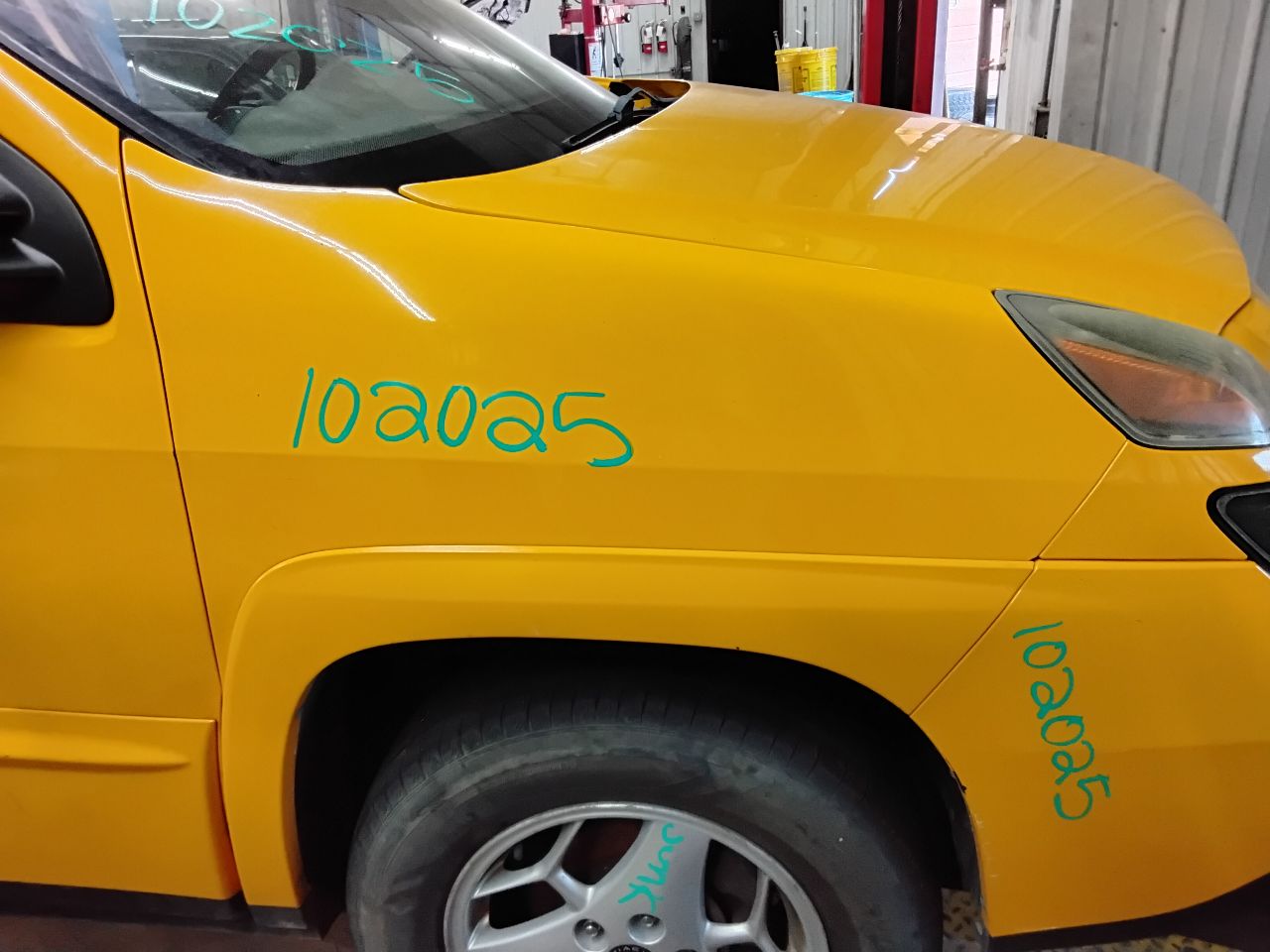 https://f005.backblazeb2.com/file/img-partshotlines-com/Inventory/MA472/Vehicle/28292_11.jpg