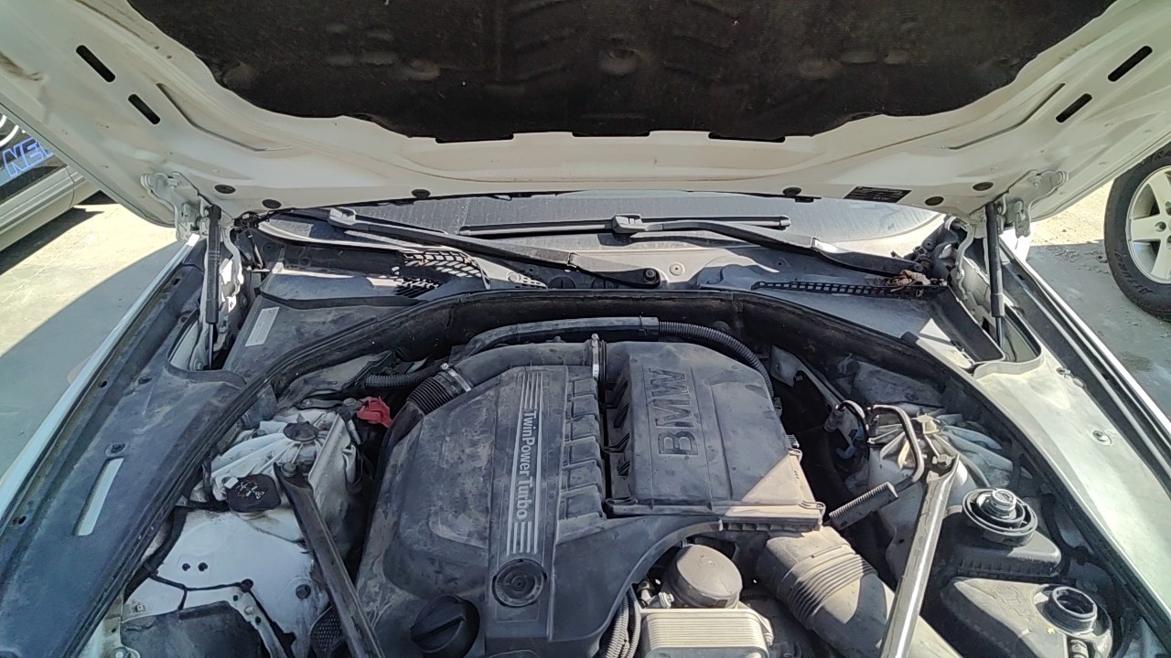 https://f005.backblazeb2.com/file/img-partshotlines-com/Inventory/MA472/Vehicle/30270_09.jpg