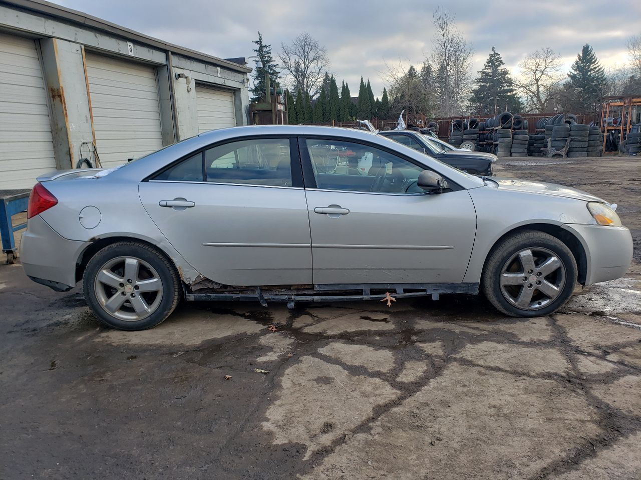 https://f005.backblazeb2.com/file/img-partshotlines-com/Inventory/MA726/Vehicle/39516_08.jpg