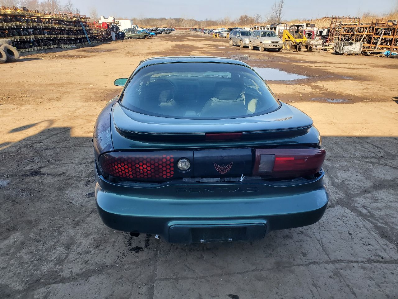 https://f005.backblazeb2.com/file/img-partshotlines-com/Inventory/MA726/Vehicle/41946_06.jpg