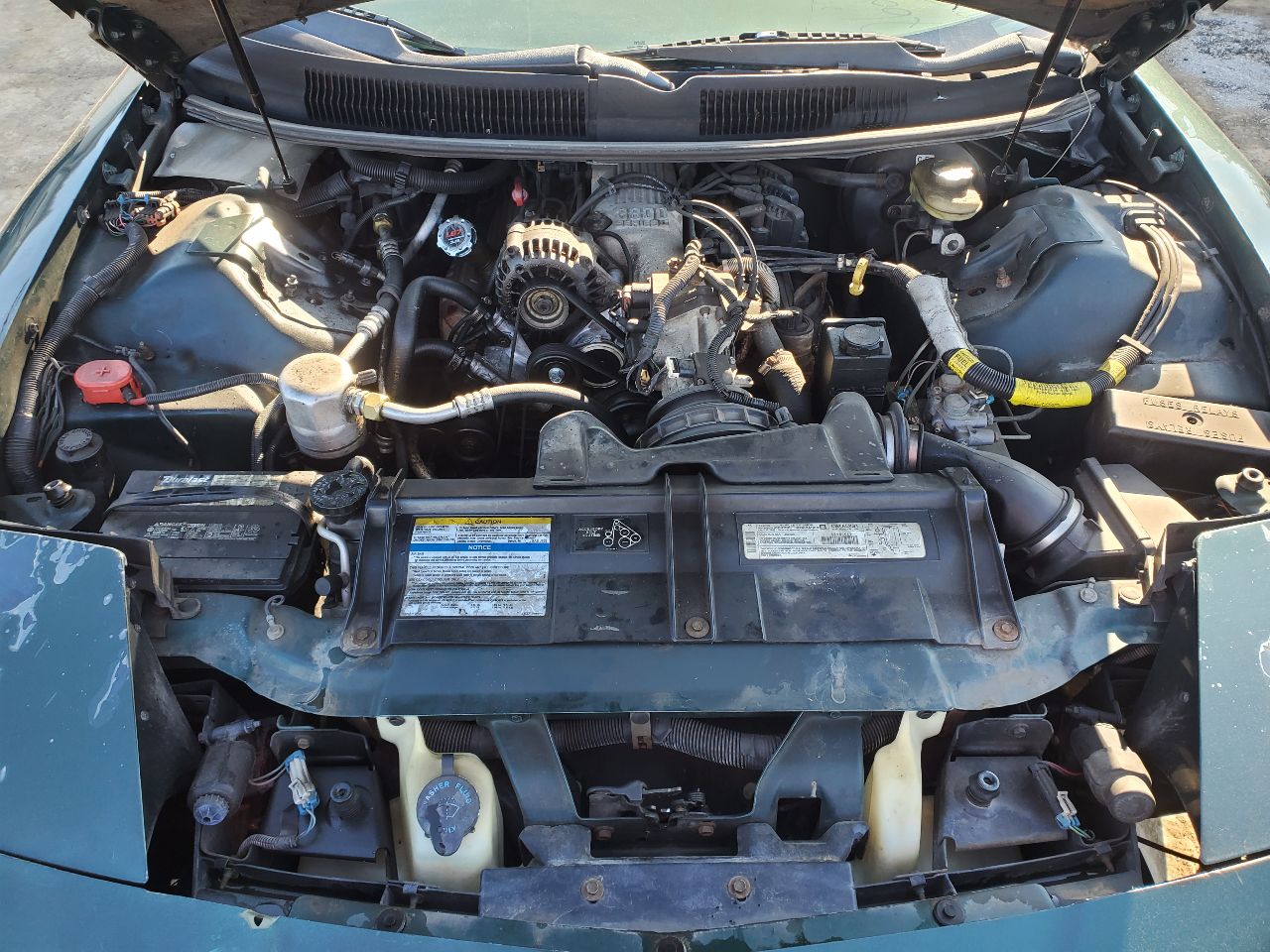 https://f005.backblazeb2.com/file/img-partshotlines-com/Inventory/MA726/Vehicle/41946_10.jpg