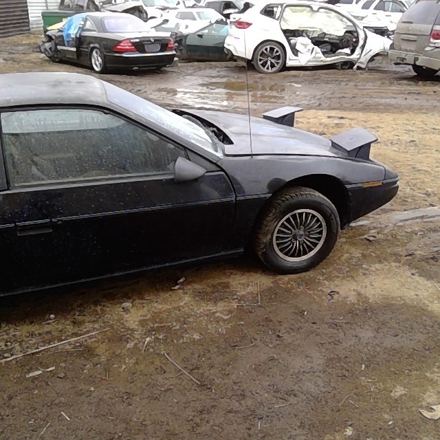 https://f005.backblazeb2.com/file/img-partshotlines-com/Inventory/MA734/Vehicle/23640_06.jpg