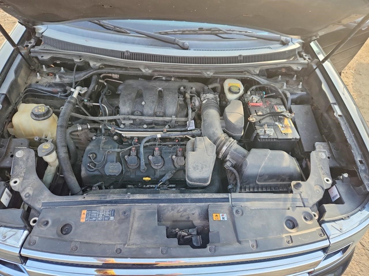 https://f005.backblazeb2.com/file/img-partshotlines-com/Inventory/MA734/Vehicle/23975_11.jpg