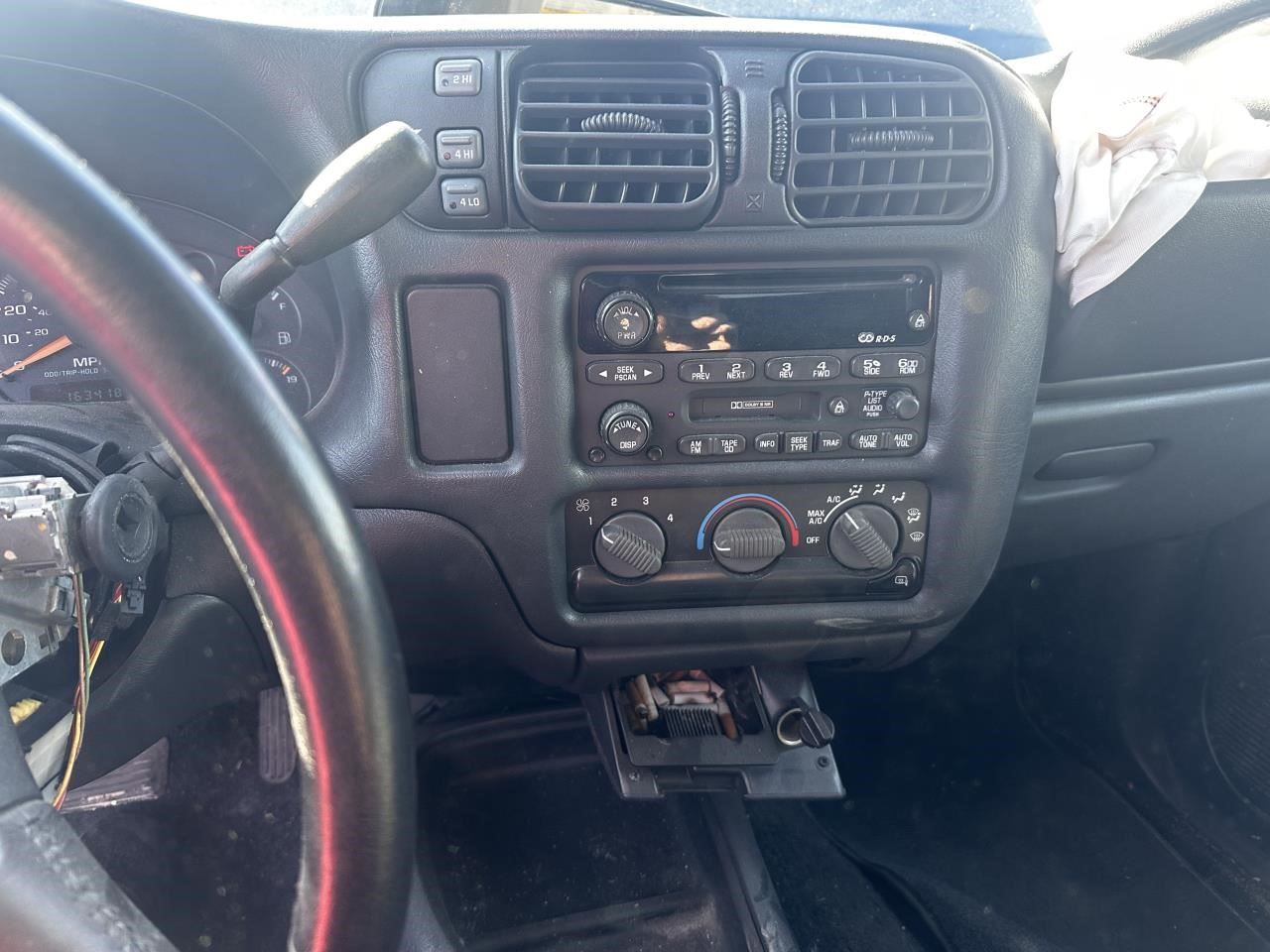 https://f005.backblazeb2.com/file/img-partshotlines-com/Inventory/MA79/Vehicle/76182_11.jpg