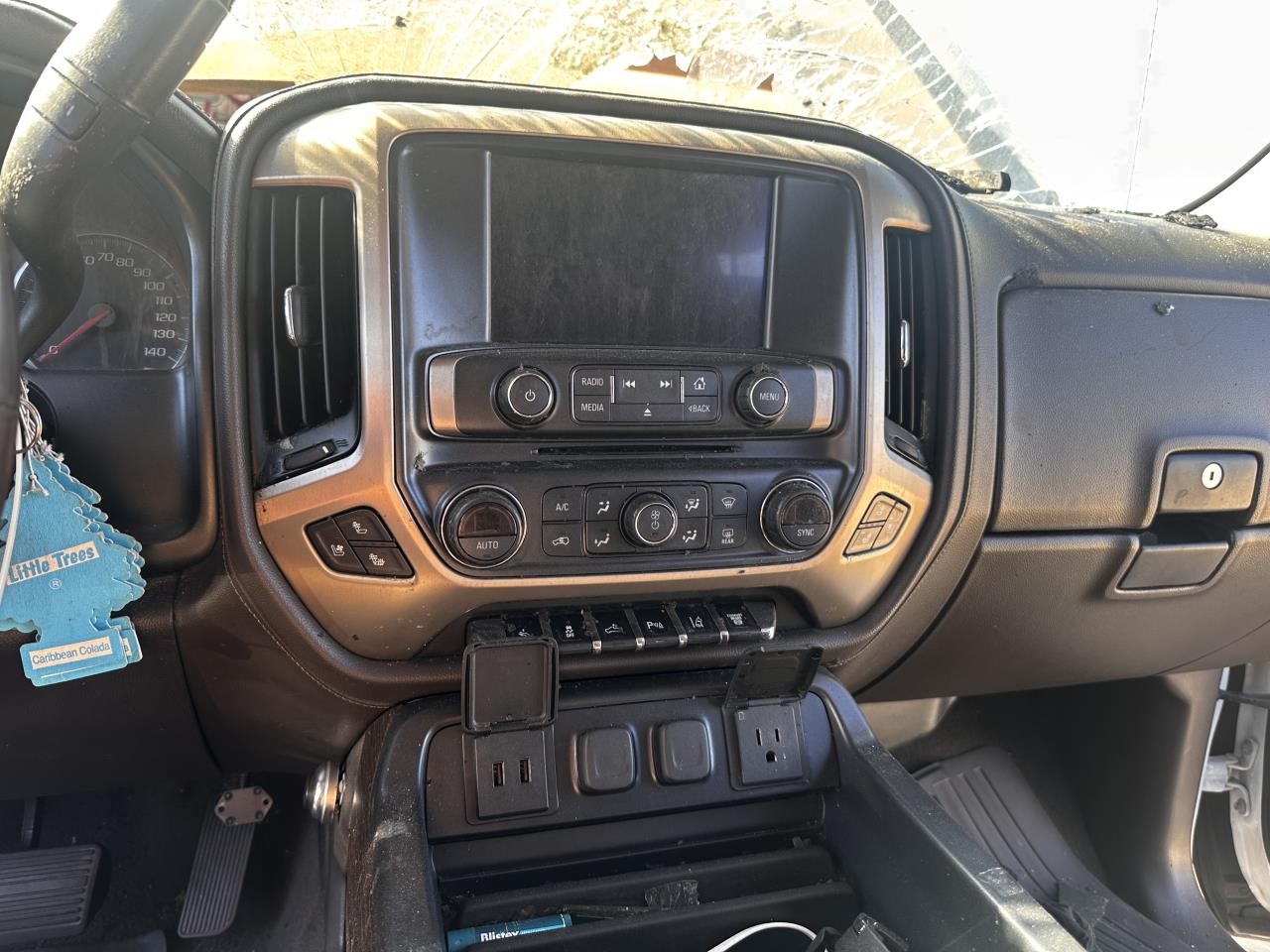 https://f005.backblazeb2.com/file/img-partshotlines-com/Inventory/MA79/Vehicle/78640_10.jpg