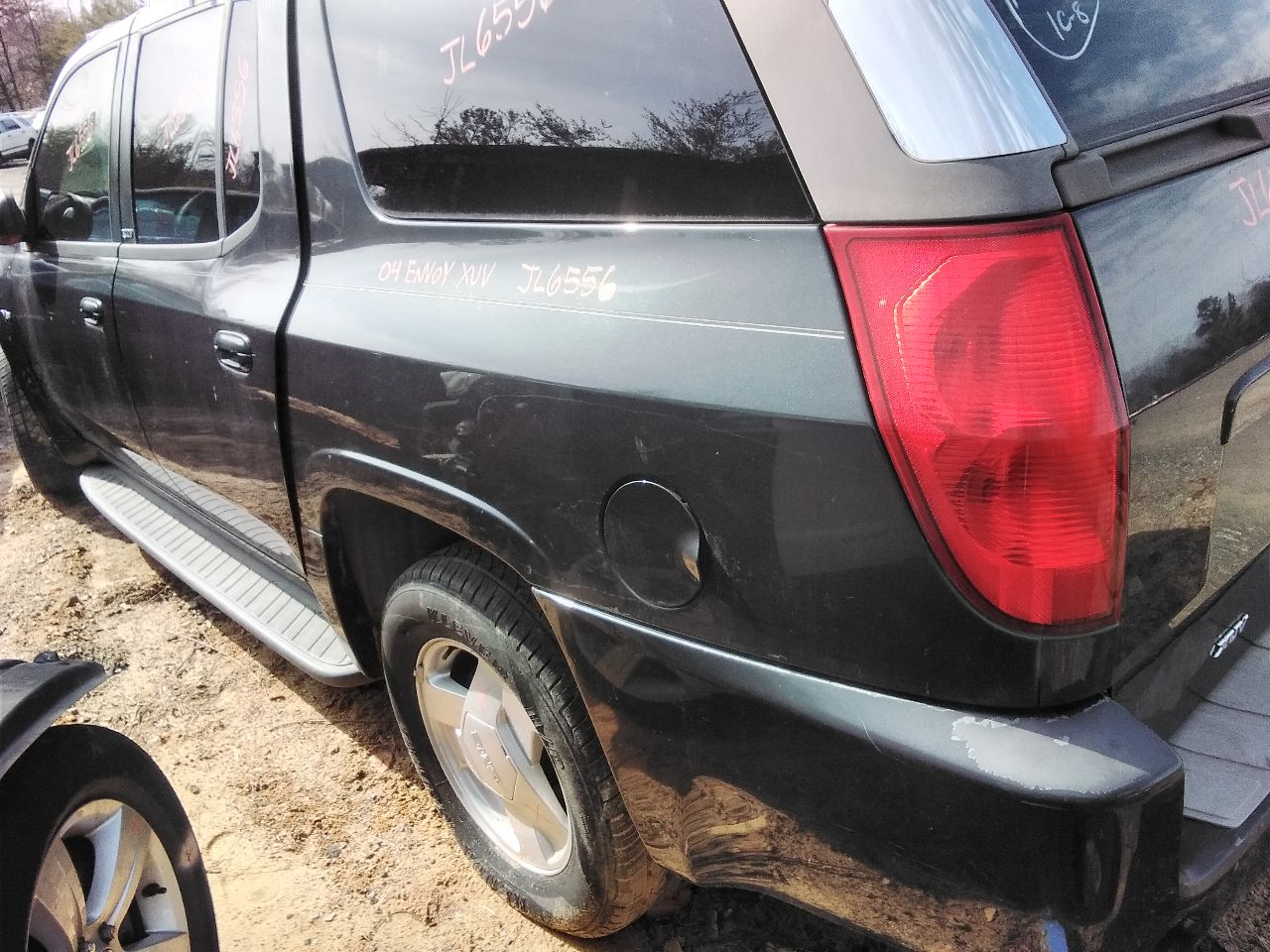 https://f005.backblazeb2.com/file/img-partshotlines-com/Inventory/MS172/Vehicle/19606_05.jpg