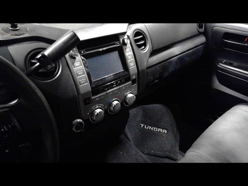 https://f005.backblazeb2.com/file/img-partshotlines-com/Inventory/NE175/Vehicle/27233_08.jpg