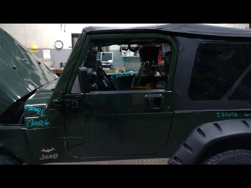 https://f005.backblazeb2.com/file/img-partshotlines-com/Inventory/NE175/Vehicle/27282_12.jpg