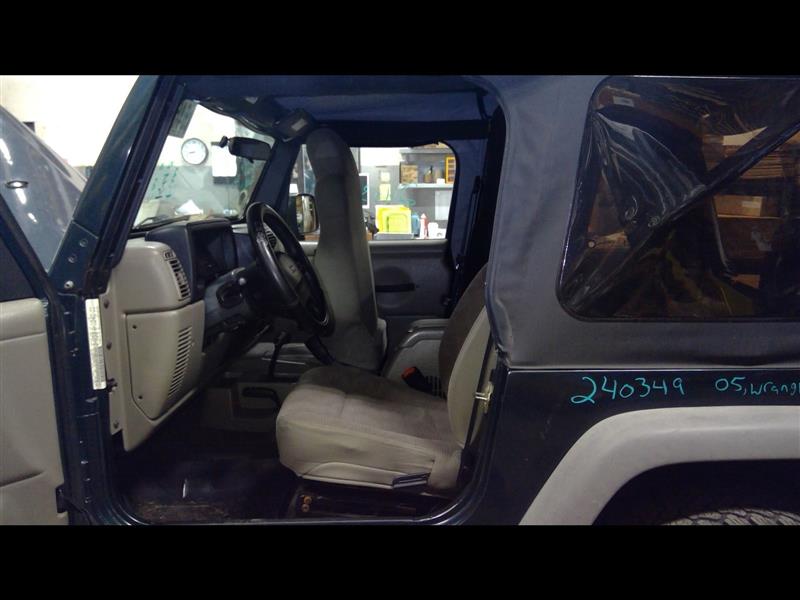 https://f005.backblazeb2.com/file/img-partshotlines-com/Inventory/NE175/Vehicle/33708_09.jpg