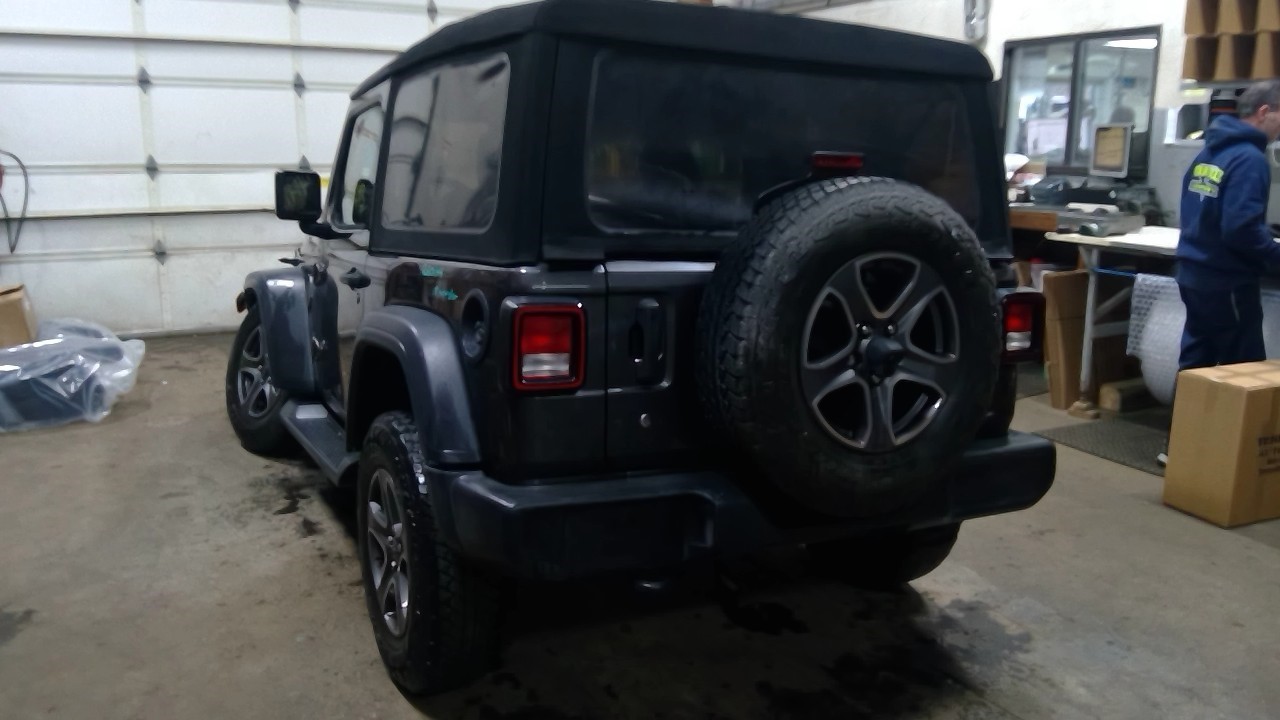 https://f005.backblazeb2.com/file/img-partshotlines-com/Inventory/NE175/Vehicle/39822_04.jpg