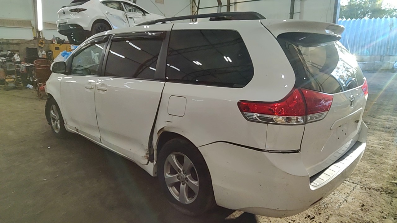 https://f005.backblazeb2.com/file/img-partshotlines-com/Inventory/NE219/Vehicle/492765_02.jpg