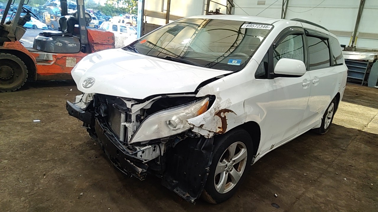 https://f005.backblazeb2.com/file/img-partshotlines-com/Inventory/NE219/Vehicle/492765_04.jpg