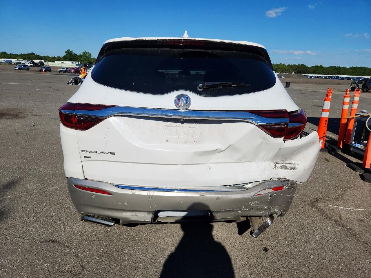 Vehicle/128184_06.jpg