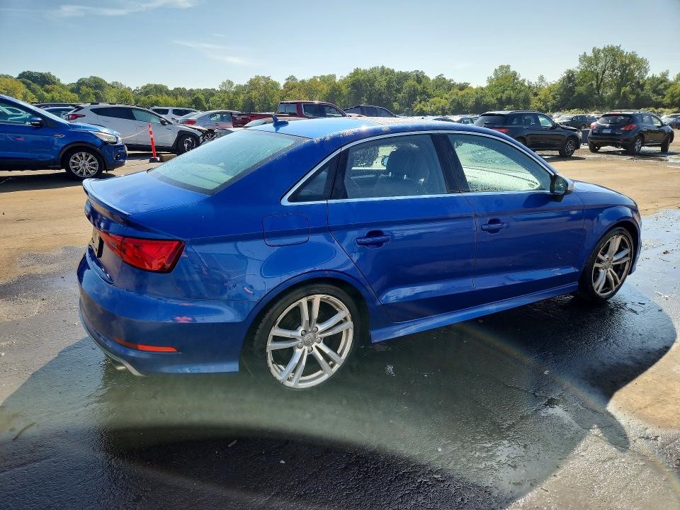 Vehicle/128825_02.jpg