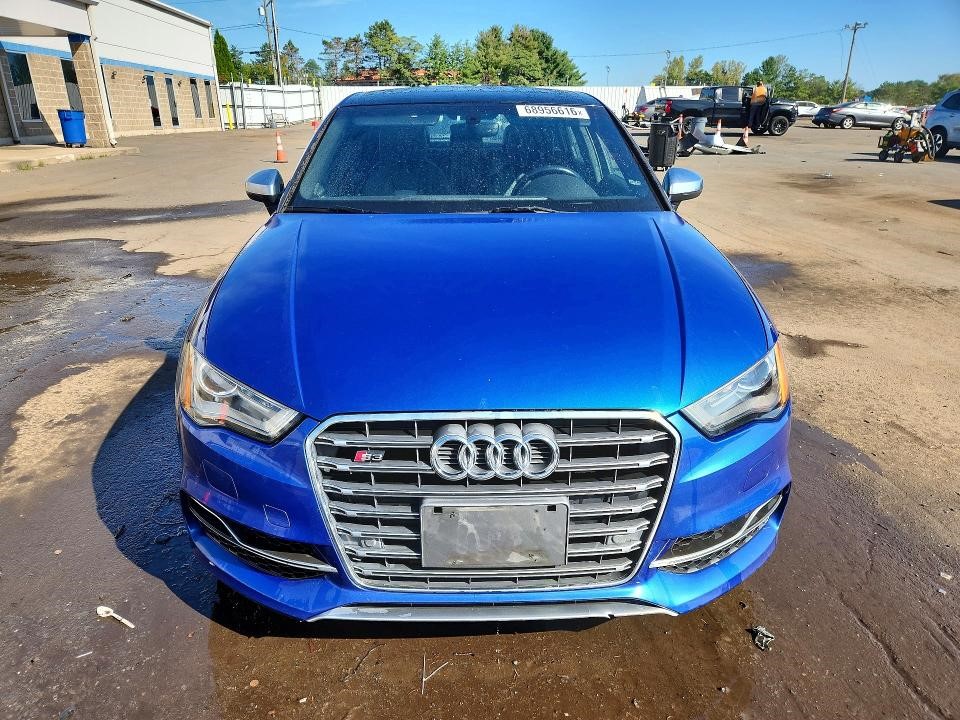 Vehicle/128825_04.jpg