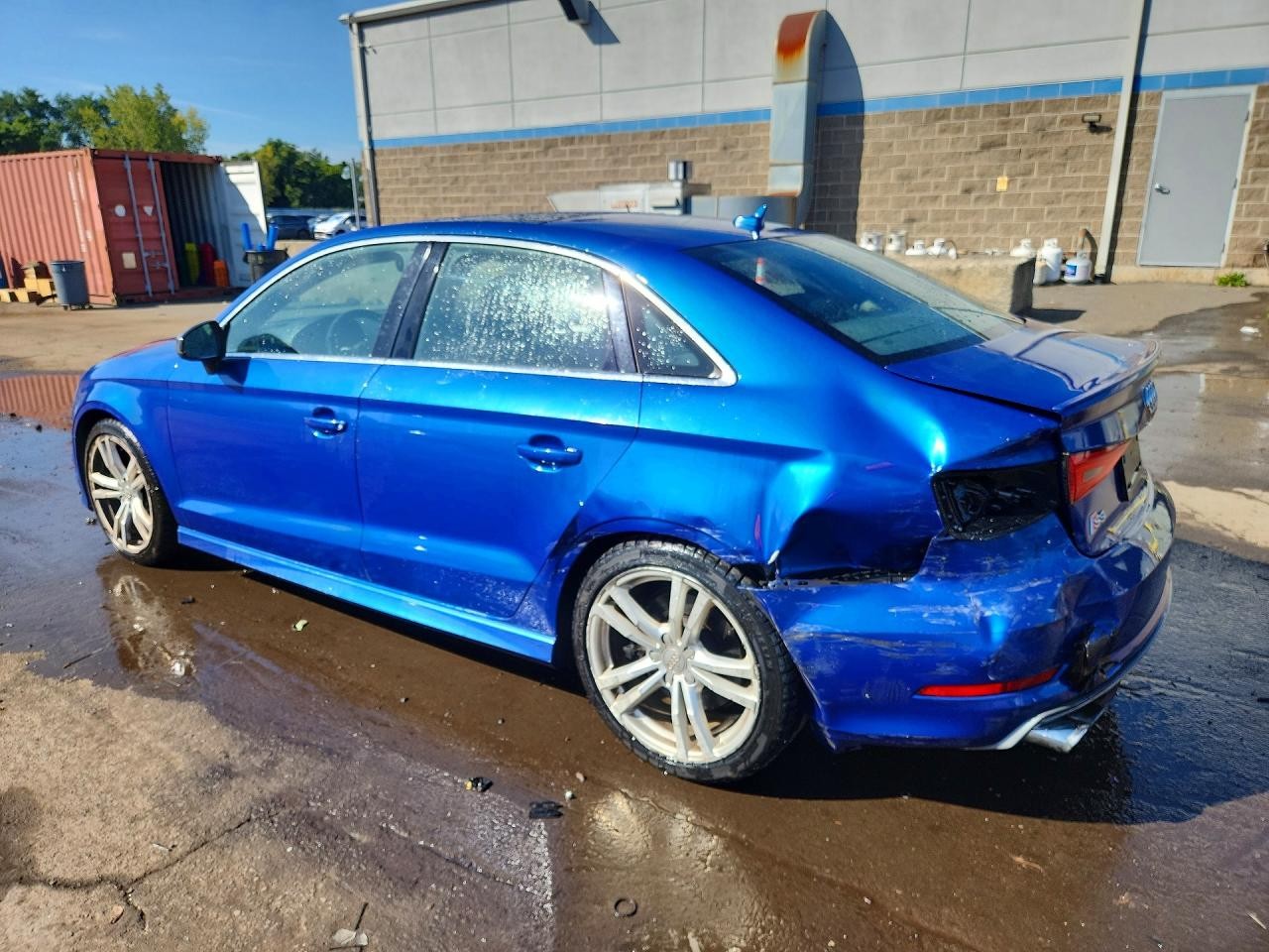 Vehicle/128825_10.jpg