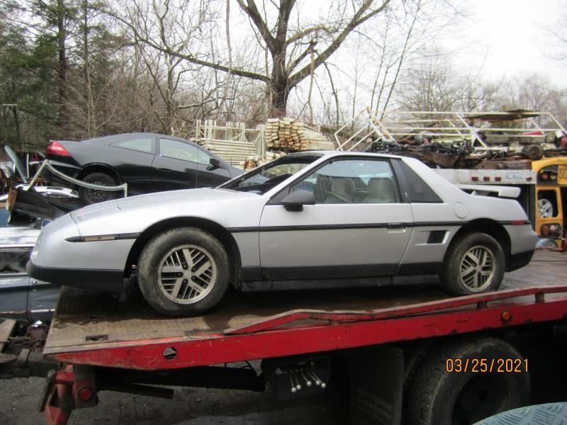 https://f005.backblazeb2.com/file/img-partshotlines-com/Inventory/NE226/Vehicle/16018_04.jpg