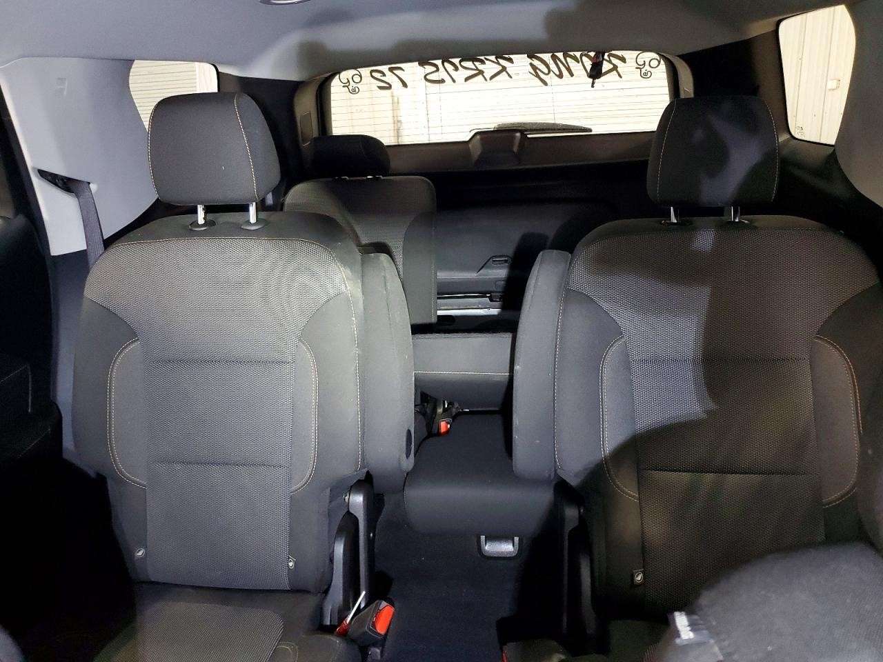Vehicle/142864_10.jpg