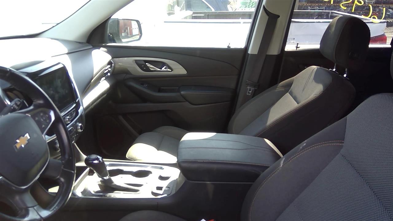 Vehicle/143033_15.jpg