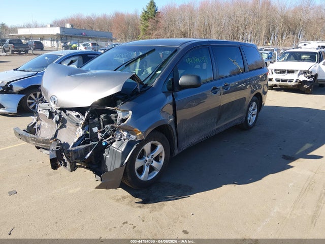 https://f005.backblazeb2.com/file/img-partshotlines-com/Inventory/NE228/Vehicle/143564_02.jpg